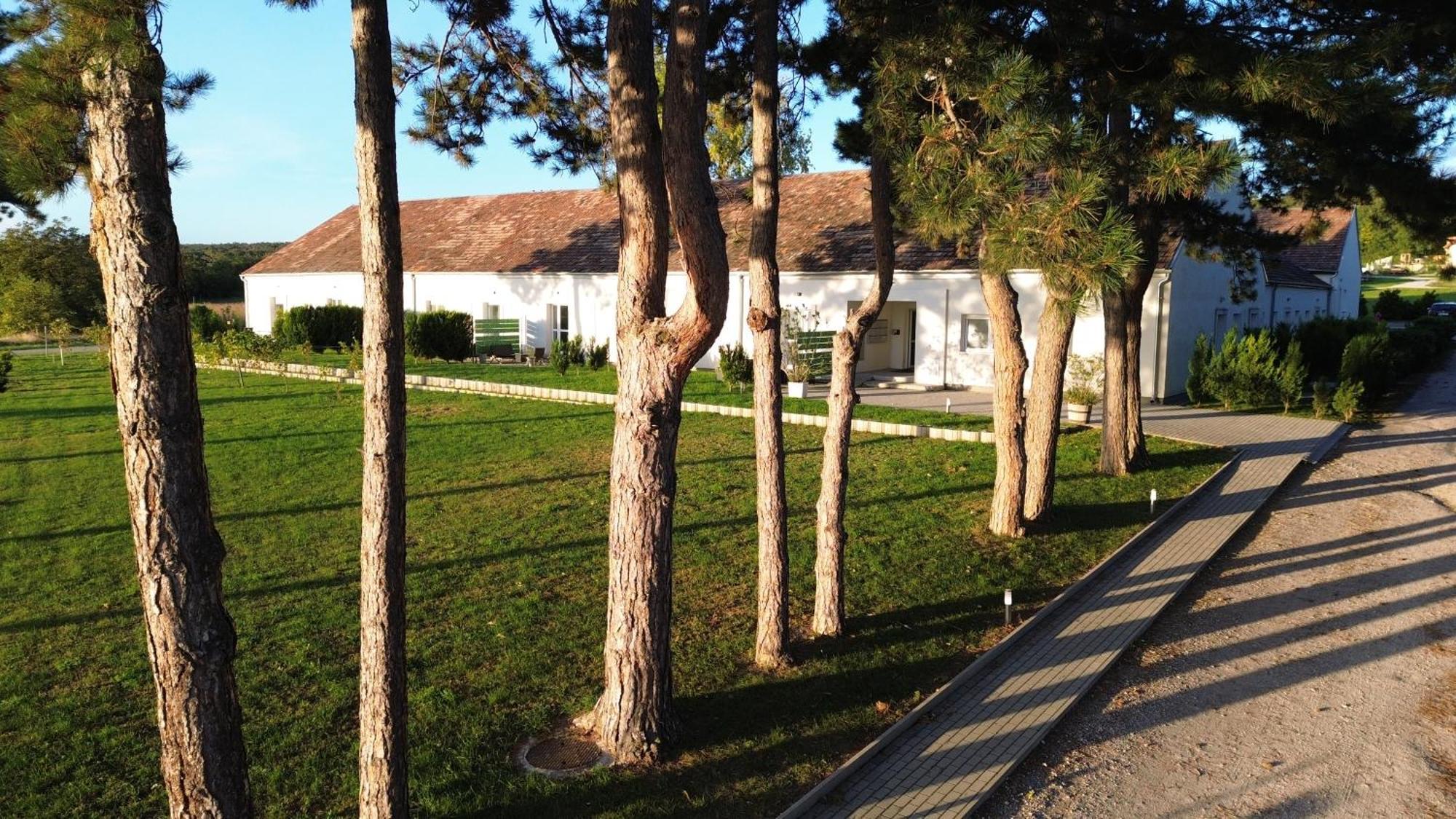 Harol Home & Bike Fertőrákos Dış mekan fotoğraf